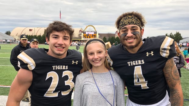 southern-columbia-football